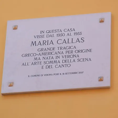 Casta Diva - Maison D'hôte *